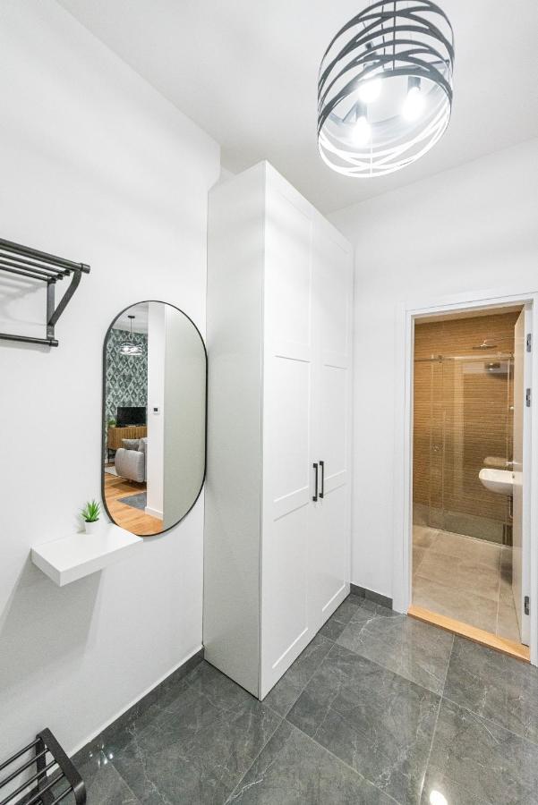 Vertigo One Bedroom Apartment-Free Private Parking Novi Sad Extérieur photo