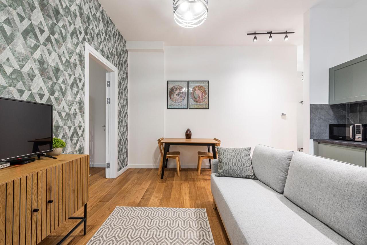 Vertigo One Bedroom Apartment-Free Private Parking Novi Sad Extérieur photo